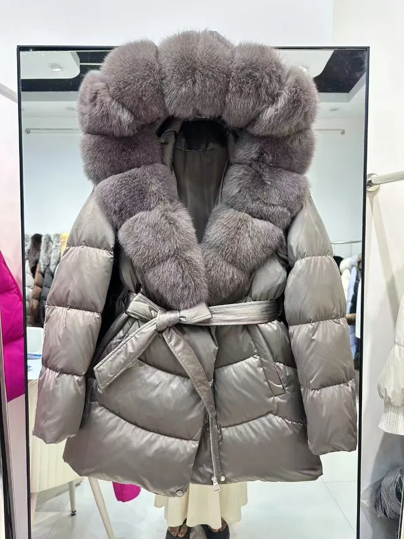MENINA 2025 جديد فاخر شتاء كبير الفضة الطبيعية الثعلب الفراء مقنعين 90% أوزة أسفل سترة المرأة سميكة معطف دافئ مربوط سترات