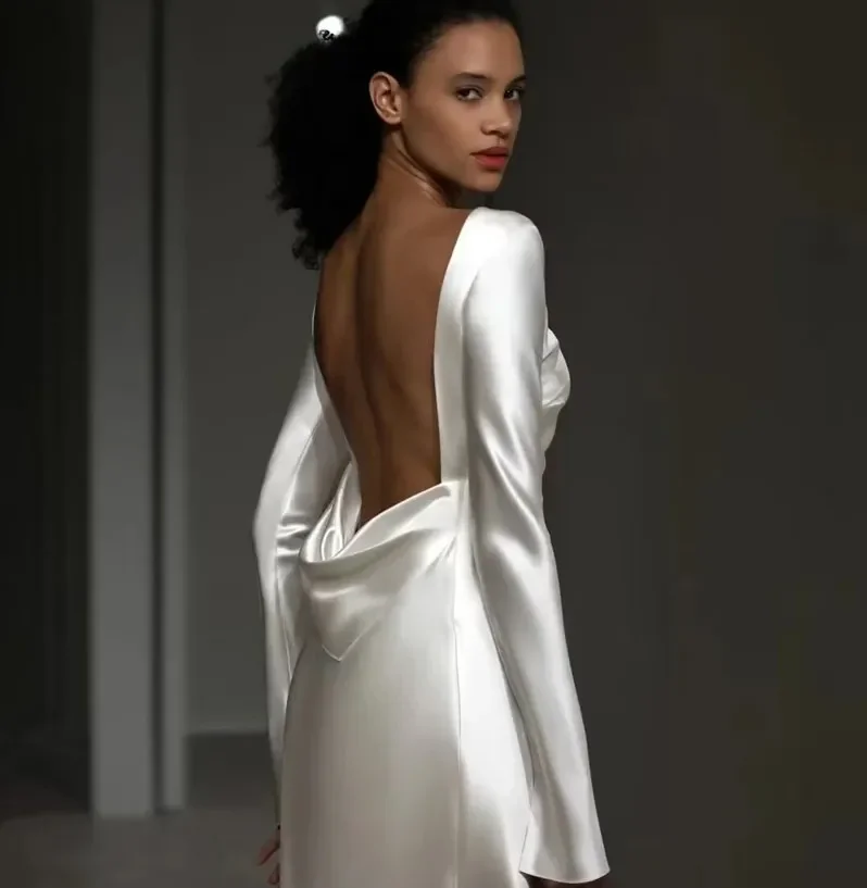 ชุดแต่งงานแบบใหม่ล่าสุดทรงเข้ารูปสำหรับเจ้าสาว ผ้าไหมซาติน แขนยาว เปิดหลังยาว ตัดเย็บตามสั่ง ชุดเจ้าสาวสำหรับงานพิธีการ