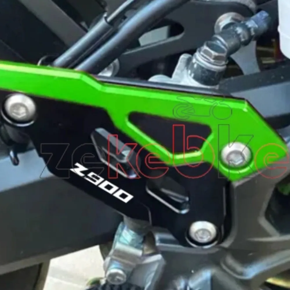

For Kawasaki Z900SE 2017-2024 Rear Pedal Guard Heel Plate Set Left Right Heel Guards protector Guard Z900 ABS 2023 2024 2025