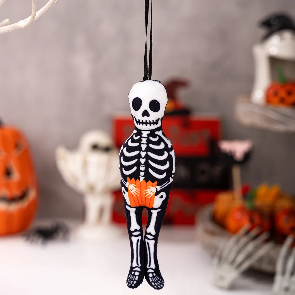 Halloween-Hängedekoration – gruselige schwarze Katze, Kürbis, Geister-Schädel-Ornament für die Heimparty – Detail 7