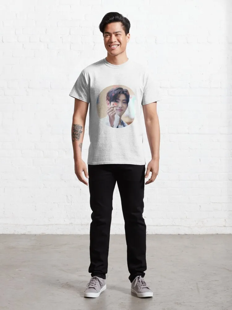 KPOP Got7 Jinyoung Classic T-Shirt Casual O-Neck Tee Shirts Streetwear New Fashion Top Tees