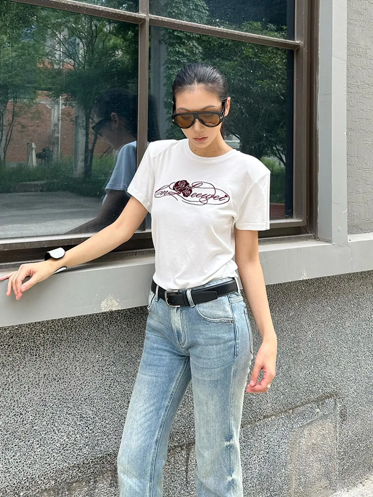 

Футболка с вышитым логотипом Brand, ранняя осенняя коллекция, магазин GoGoBuyer, стиль Fit Commute, смешанный хлопок, круглый вырез...