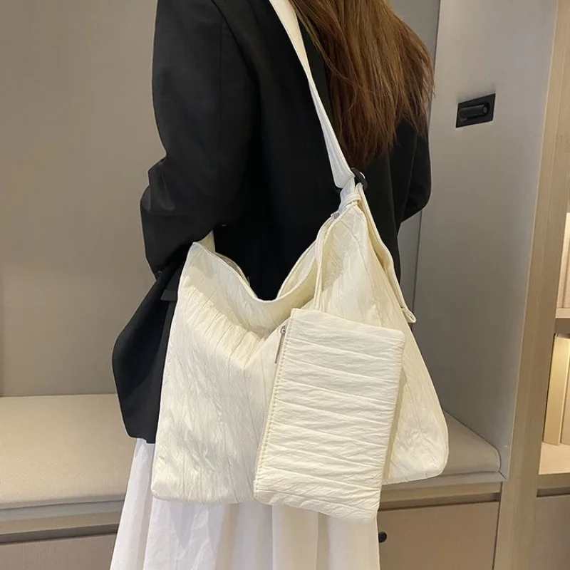 

Diaper Bag Unique Parisian Designer Handbag Luxury Leather Crossbody Tote For Women Elegant Stylish Large Capacity