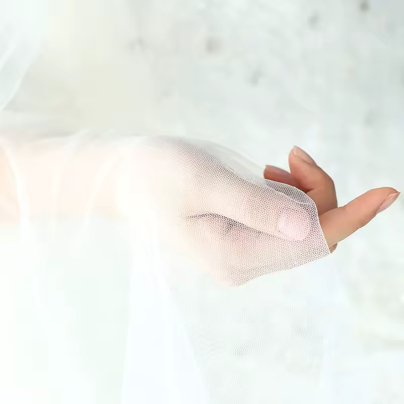 2 Tiers White Ivory Bride Wedding Veil Short Fingertip Bridal Tulle Veil with Comb and Cut Edge Velos De Novia Largos - Image 4