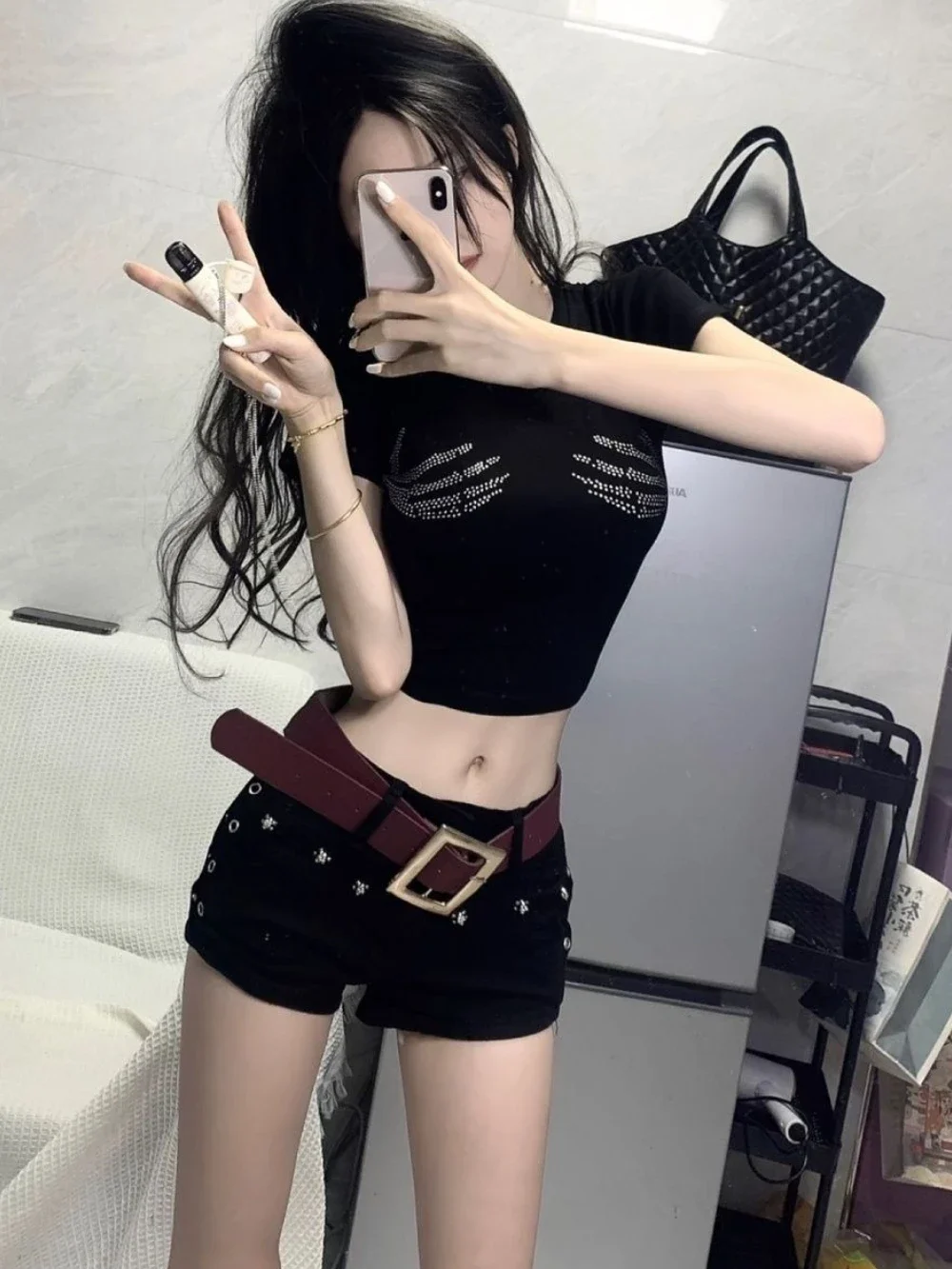 

Sexy Low Waist Short Sets for Women 2 Pieces Navel Exposure T Shirt Stylish New Features of Matching Kit Tailoring Woman Shorts