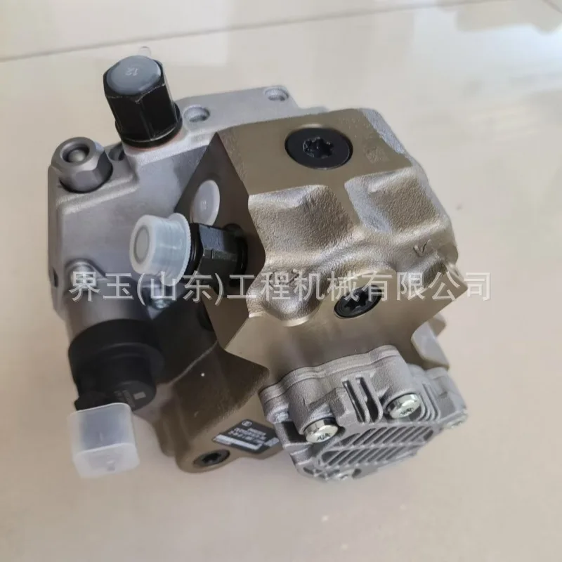 Applicable à: la pompe Diesel 60289410 convient aux pièces de machines de construction Sany