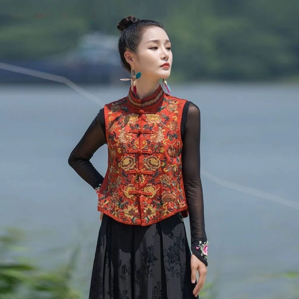 

2024 chinese vintage vest national flower embroidery satin jacquard ethnic waistcoat retro sleeveless jacket vest