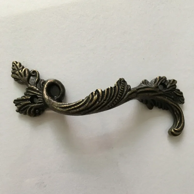 2 Stück Blätter gestreifter geschnitzter Griff, Küchen griff, Schrank Schubladen griff, Türgriffe Griff Bronze ton,
