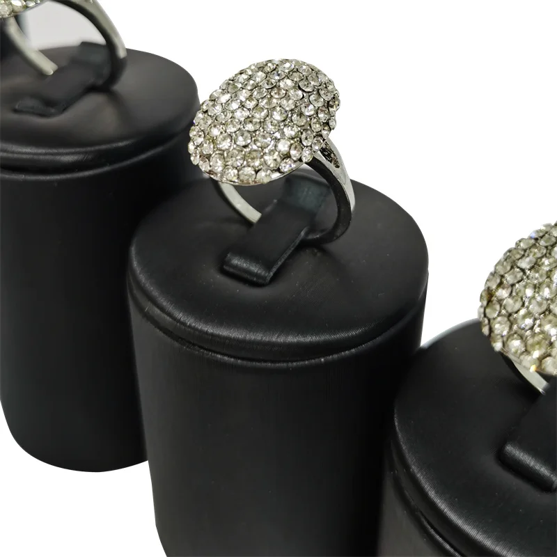 High Quality Black Brushed Leather White Brushed Leather Coffee Color Jewelry Display Stand Ring Earrings Pendant Display Props