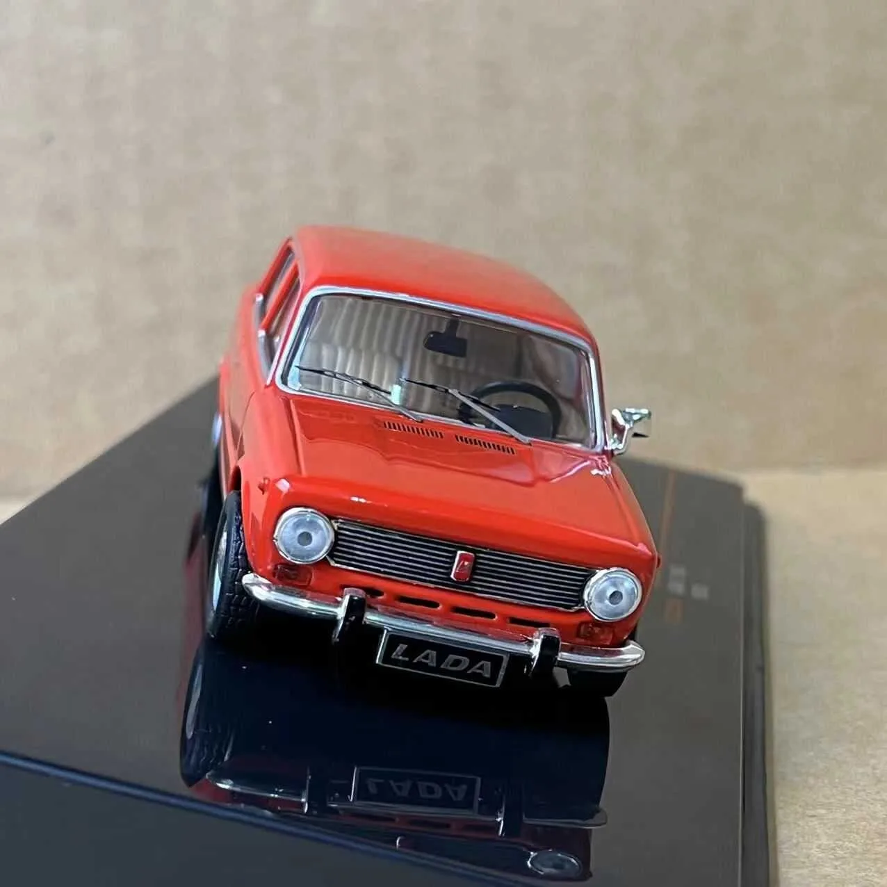 IXO 1/43 Scale LADA 1200 1970 Alloy Car Model Diecast Toys Collection Ornaments Souvenir Toys