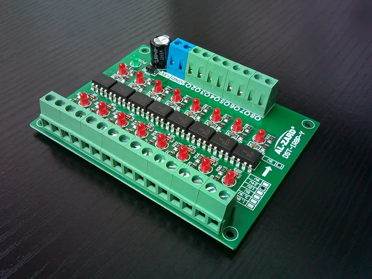 8 Saluran 8 saluran Optocoupler kecepatan tinggi papan konversi sinyal PLC kolektor Transfer diferensial DST-1R8P-Y