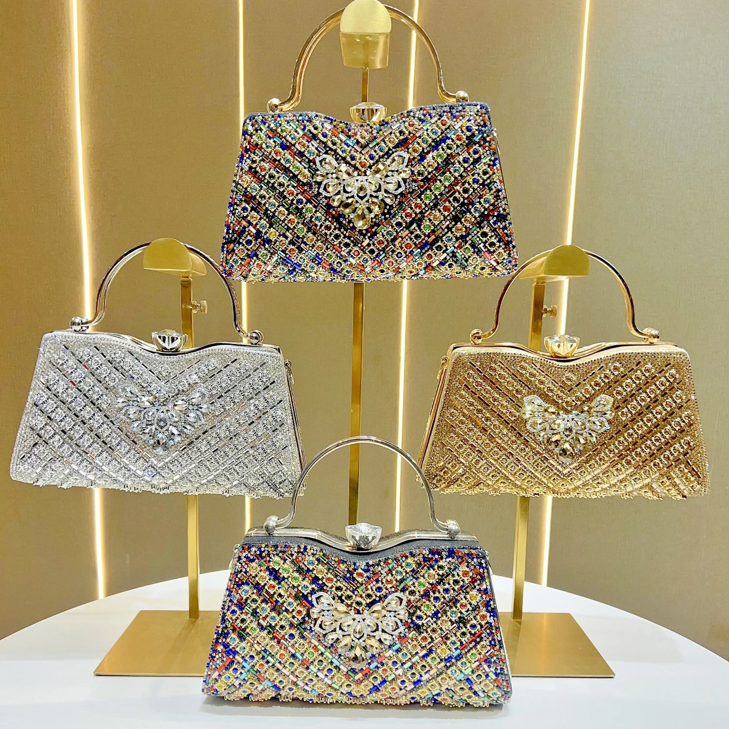 Alirattan 2026 New Large Capacity Evening Gown Bag Cheongsam Bag Banquet Bag Women's Crossbody Handbag With Diamond Inlay
