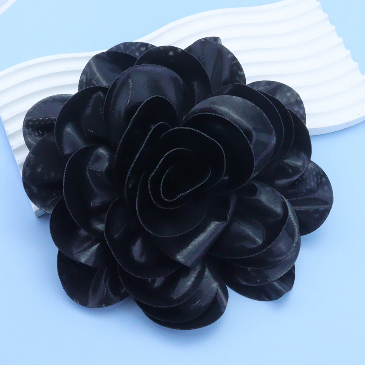 Exaggerated Bright Satin Rose Elegant Large Flower Brooch Fashion Glamour Banquet Women\'s Wedding Party Jewelry Hundred Matching