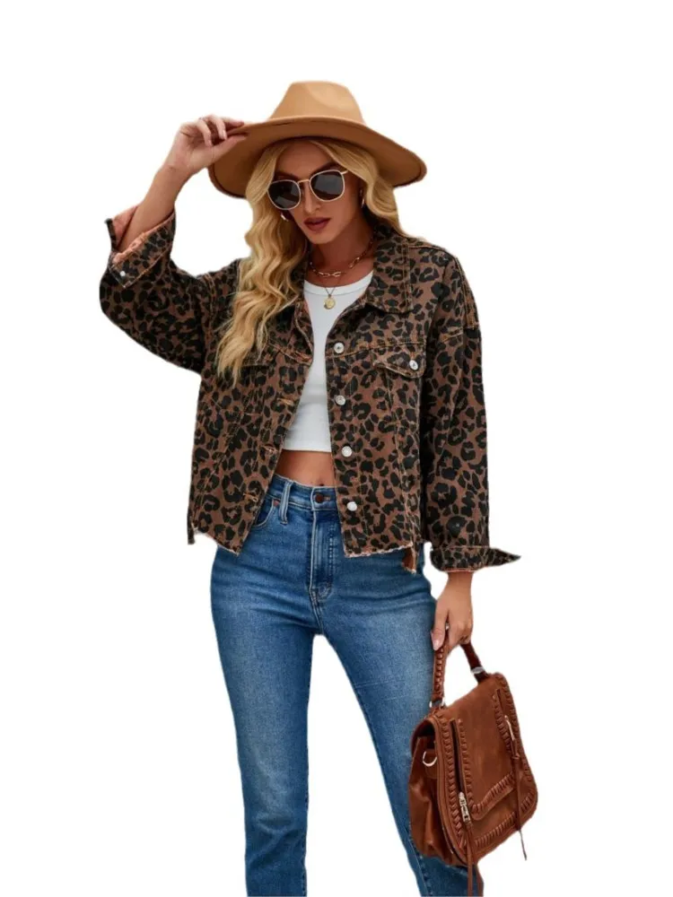 Casaco jeans com estampa de leopardo feminino, lapela, manga comprida, jaqueta curta, streetwear feminina, moda casual, pendulares, nova tendência, outono, inverno