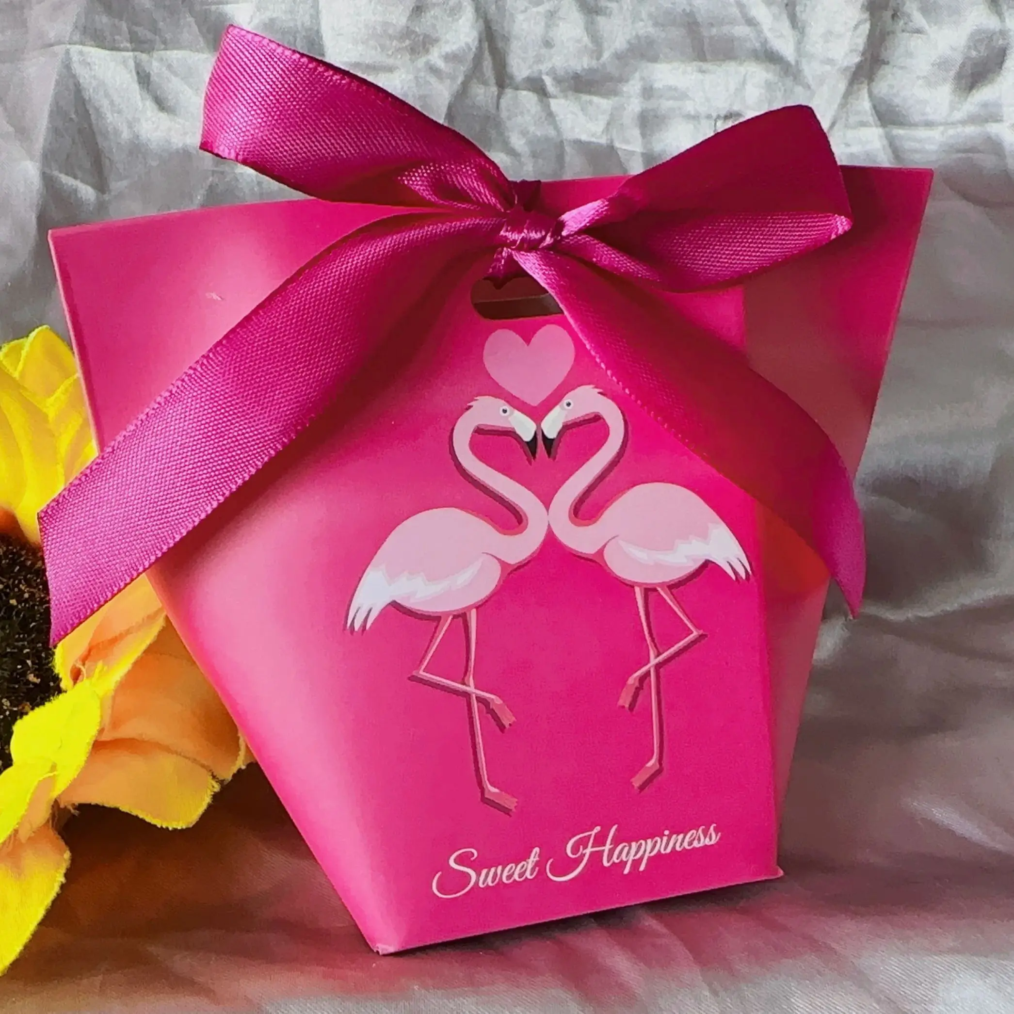 

5pcs Paper Chocolate Favor Bags,Candy Packaging Box with ribbon,Small Paper Gift Boxes for Party Favor Decoration