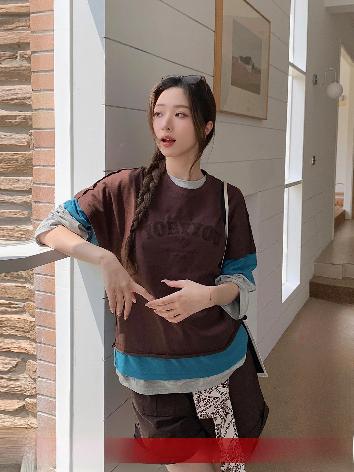 

Футболка Brand ort Sve, круглый вырез, цветной принт, повседневная, хлопок, весенний сезон, стандартный крой