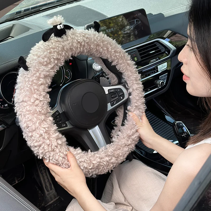 Winter Warm Faux Fur Cartoon Sheep Thicken  Plush Auto Steering Wheel Cover Universal Car O/D Shape Cover Women