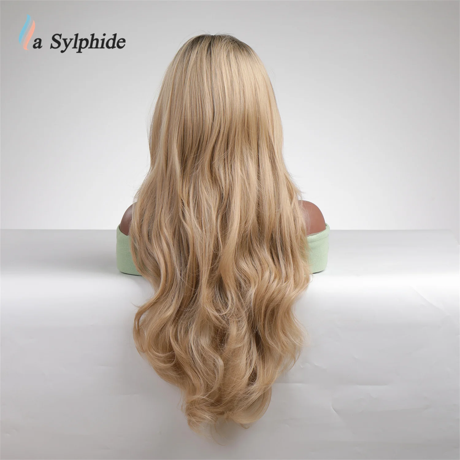 La Sylphide Synthetische Spitze Front Perücke Lange Welle Blonde Perücke Cosplay Partei Täglichen Natürliche Spitze Perücken für Frauen Hitze Beständig haar