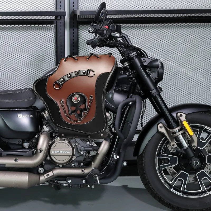 Gothic Skull Motorcycle Heat Shield Two-Tone Leather Tank Side Panel with Chain, Anti-Scald Guard for Harley Cruiser Bobber