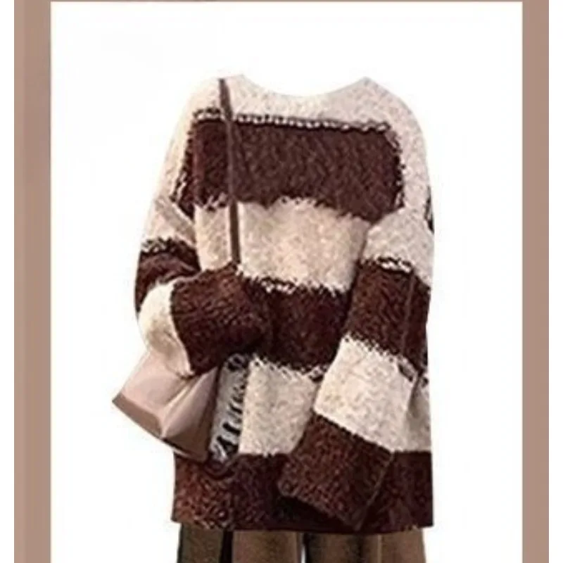 تتميز سترة شبابية أنيقة مع جينز لتنحيف الخصر هذا المكون من قطعتين بدلة شتوية نسائية جديدة كبيرة الحجم