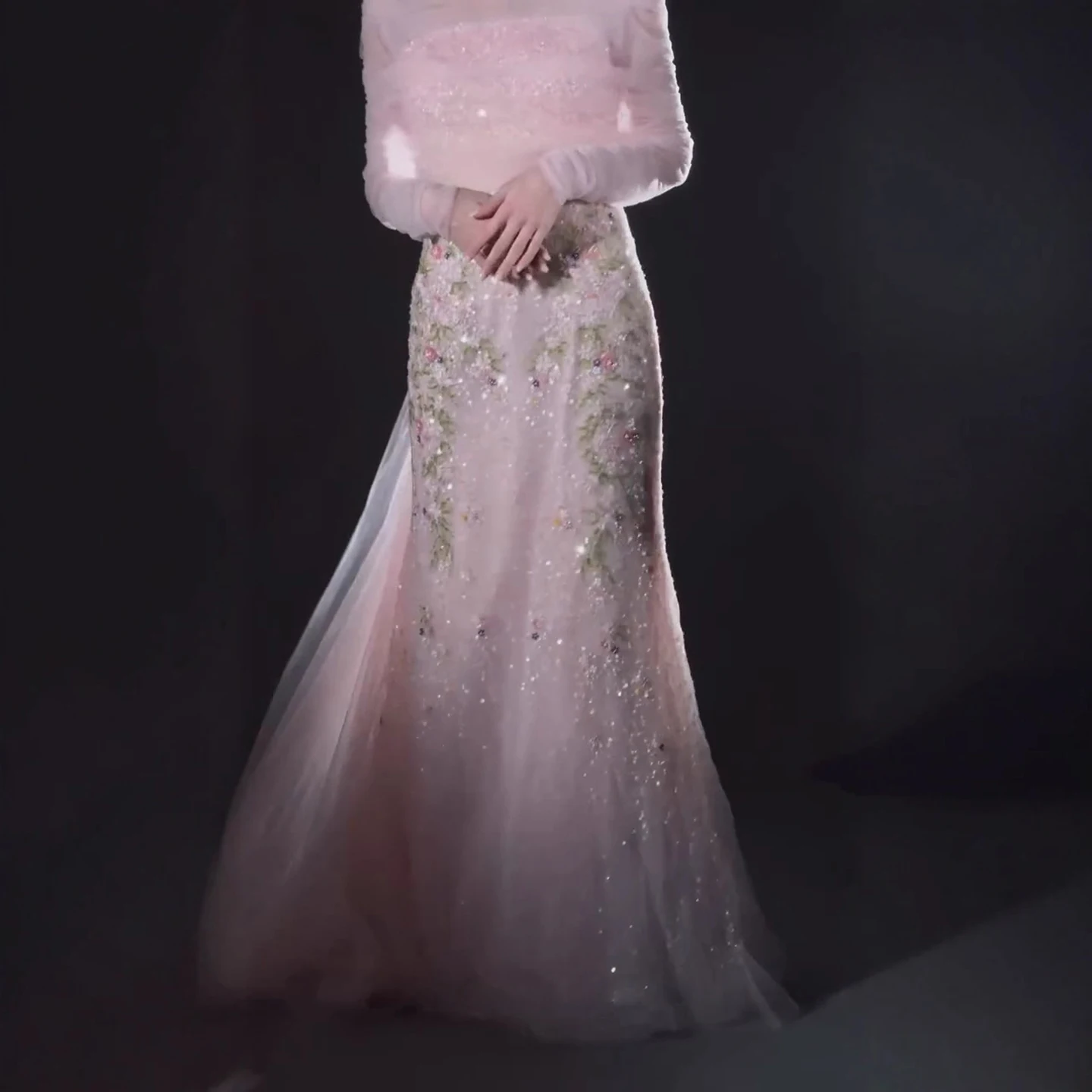 فستان سهرة Serene Hill LA73346 فساتين حورية البحر الفاخرة المطرزة باللون الوردي مع كيب شفاف للنساء للحفلات 2026 حسب الطلب