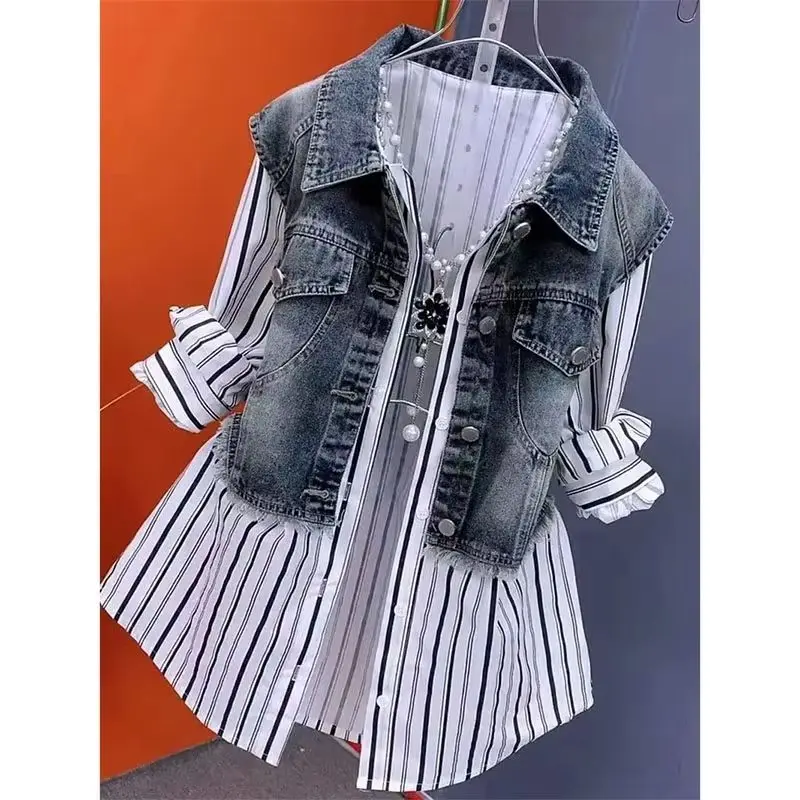 

Women's Fashion Denim Top Women Cowboy Fake Two Pieces Shirt Coat New Spring Summer Washed Denim Patchwork Striped Shirt Jacket