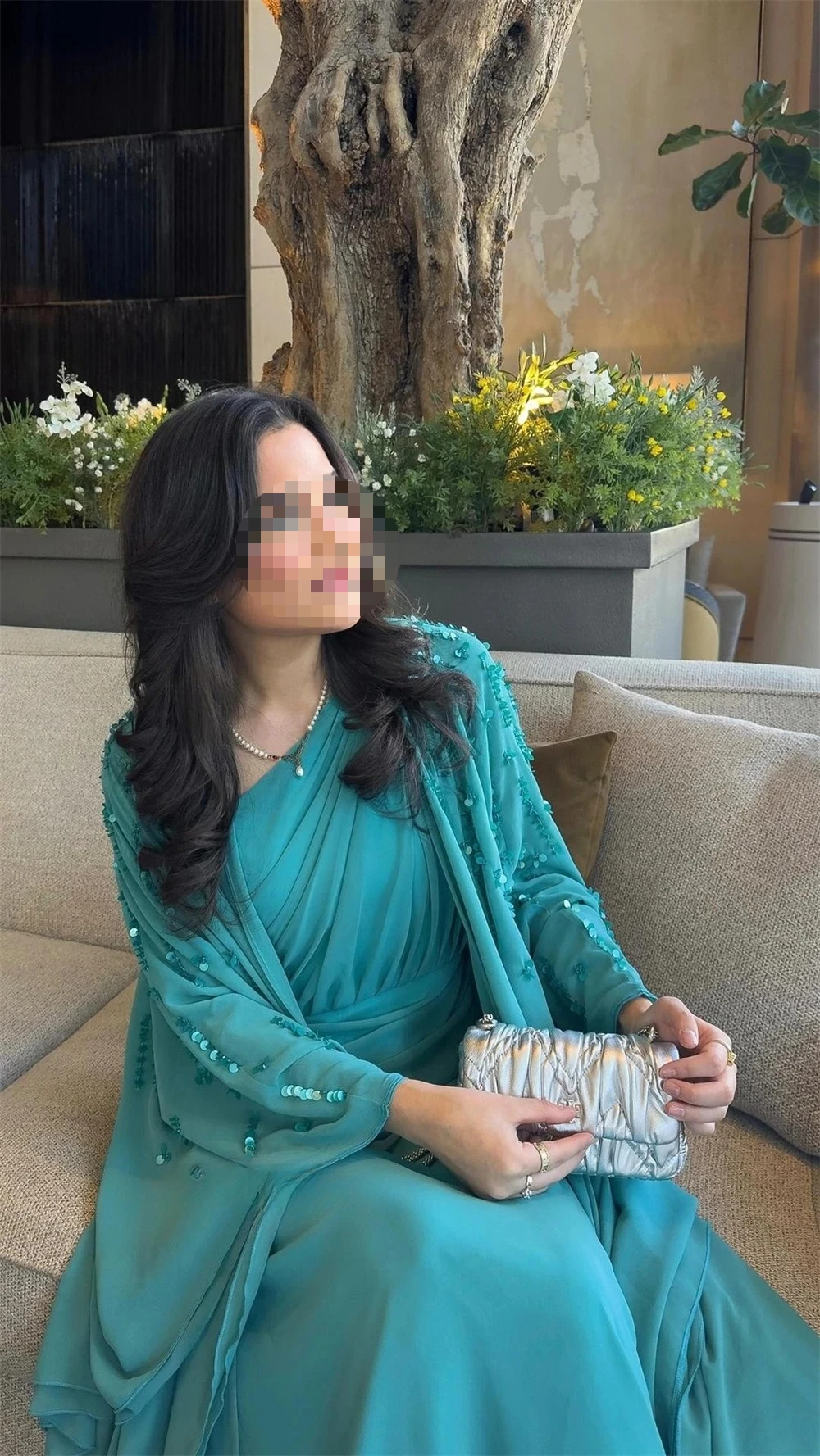 تخصيص Jiayigong الشيفون الديكور الطية التخرج ألف خط الخامس الرقبة فساتين مناسبة مخصصة الطابق طول الأحجام الرجعية المتاحة