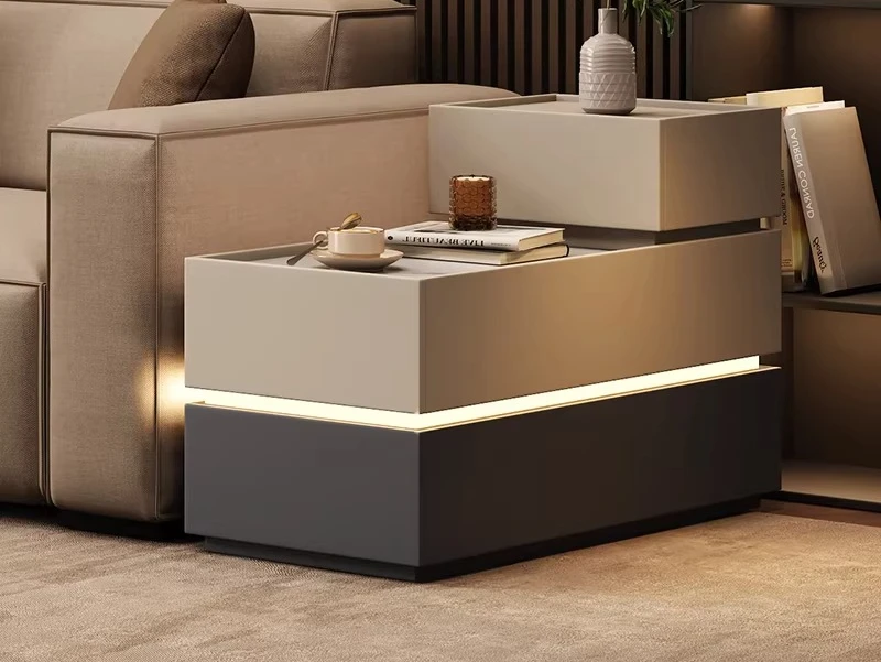 

Итальянский минималистичный диван, тумба из каменной плиты, узкий маленький приставной столик для гостиной.