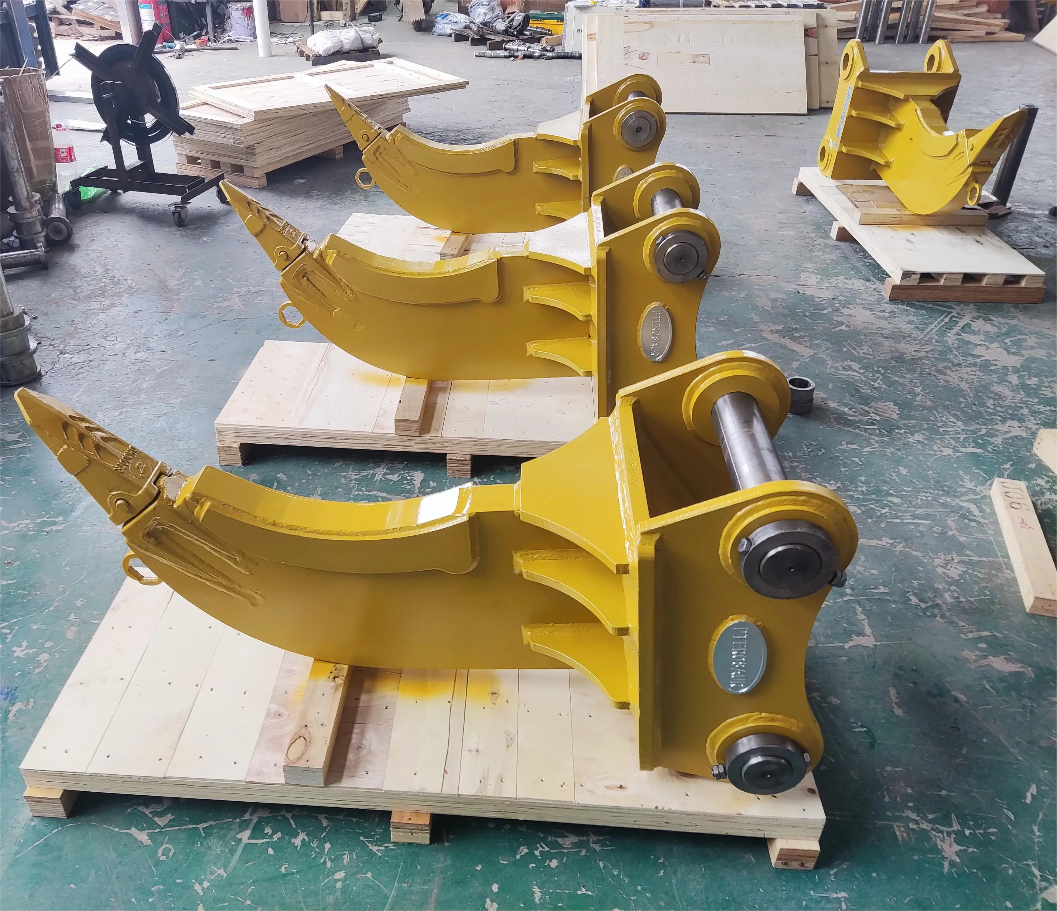 ماكينة كسارة الصخور للحفارة عالية الجودة، ماكينة كسارة الحجر، ماكينة لف التربة #4