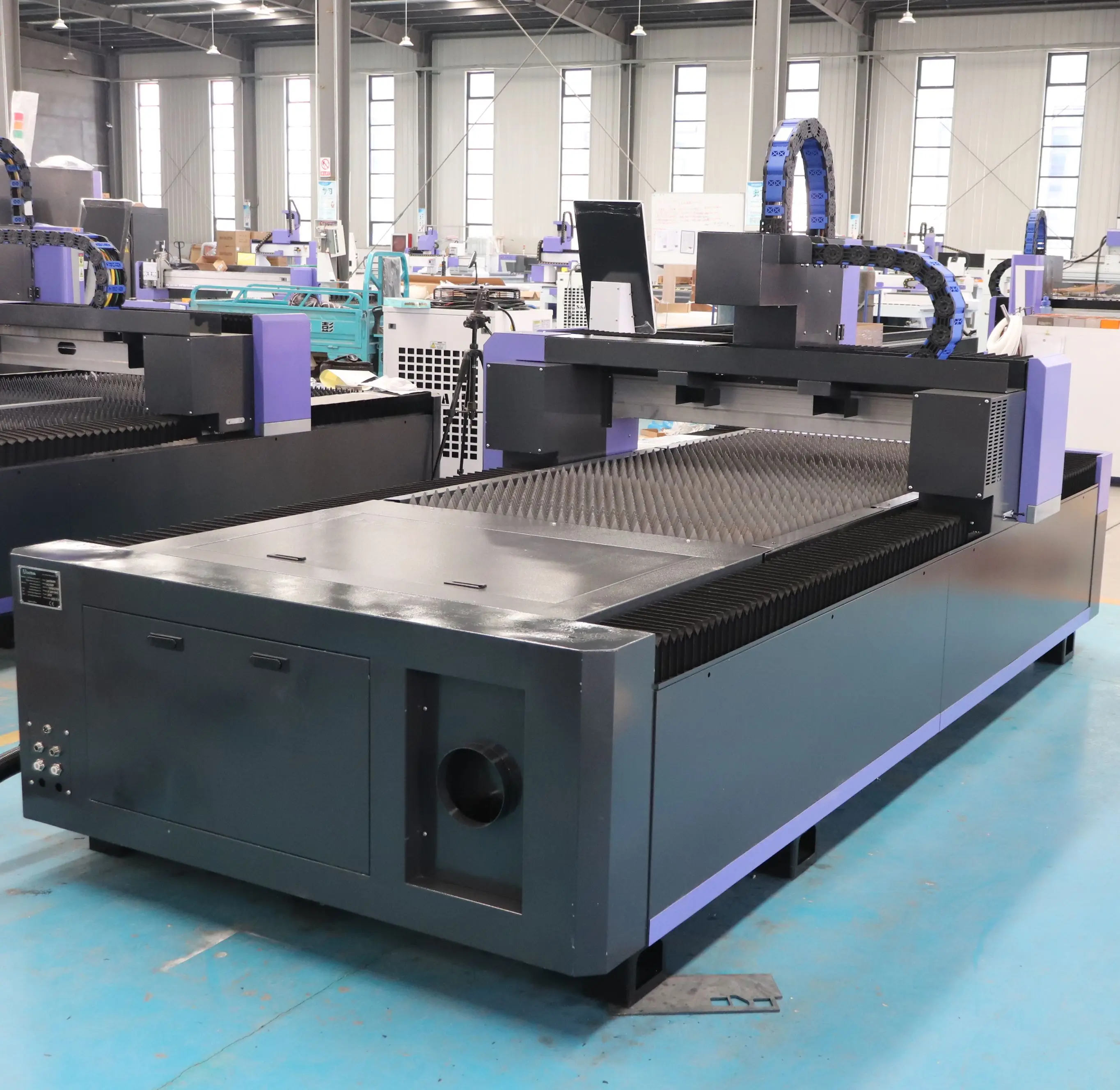 

Economic Fiber Laser Cutting Machine 1020 1kw 1.5kw 2kw with MAX RECI Generator for Metal Steel Aluminum Brass