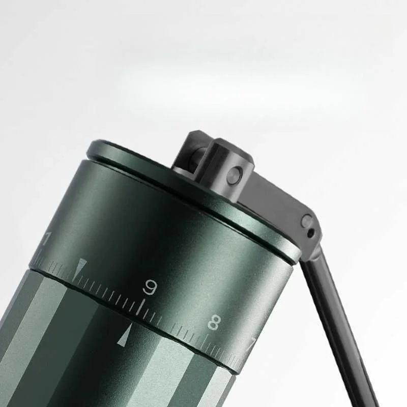 

Ручные кофемолки с уникальным выдвижным креплением, съемным дозатором, прочной крышкой и резьбовым механизмом для тонкого помола кофе и измельчения порошков