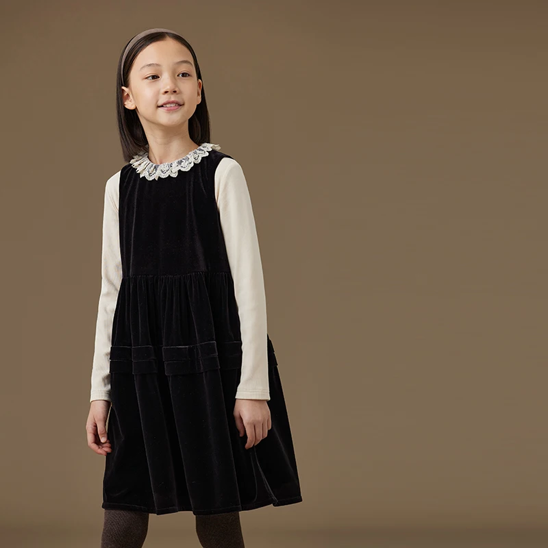 Female Child Clothes Fashion Girls Dresses Birthday 2024 Winter New French Lace Hepburn Black Skirt Girls Sleeveless Velvet