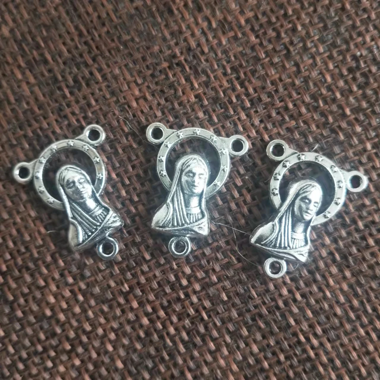 

Бесплатная доставка, 100 шт./лот, античное посеребрение, металлическое девственное четки, центр 18x15 мм, центральные части четок, часть четок