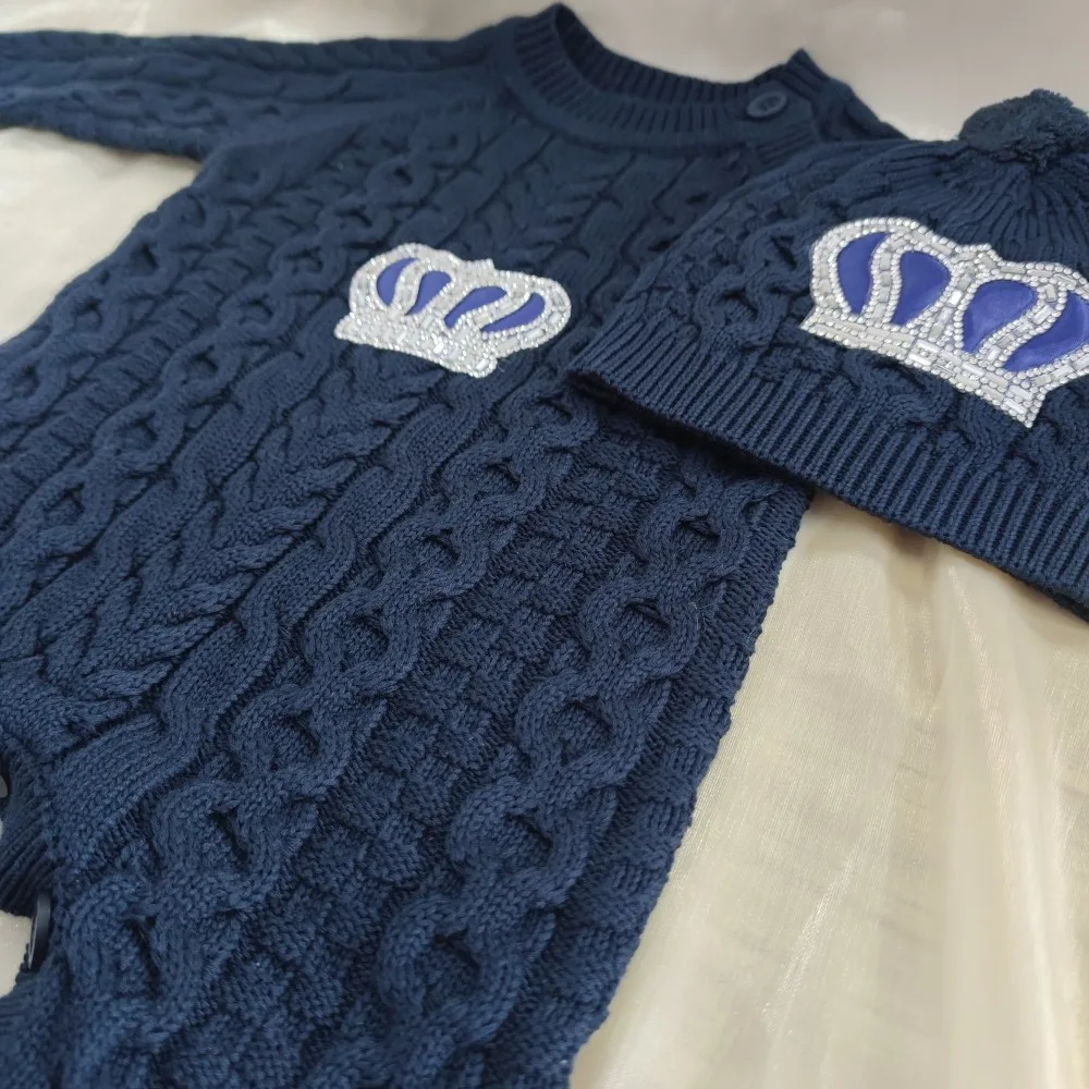 Dollbling 2023 Winter New Crochet Baby Romper Set Newborn Boy Christmas Gift Box Knit Royal Blue Bling Crown Romper Bonnet Set