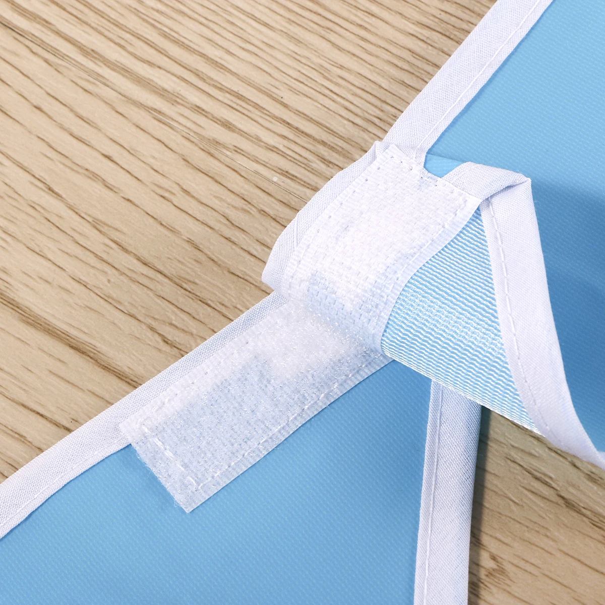 

Waterproof Adult Bibs Mealtime Protector Elderly Feeding Apron Adjustable Snap Buckles Easy Clean Anti Oil Stain