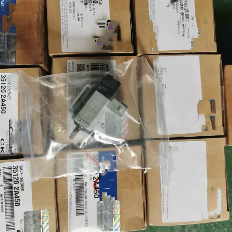 

VALVE SOLENOID FOR HYUNDAI Santa Fe FOR KIA Sportage OEM 351202A450 Turbo Charger Solenoid WasteGate Control Valve 35120-2A450