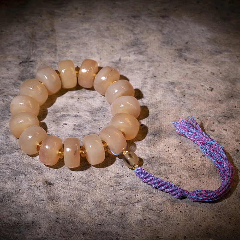 

Natural Tibetan sheep's Horn Bracelet For Women And Men Full Of Blood Horn Abacus Beads Buddhist Beads Fidelity National Style