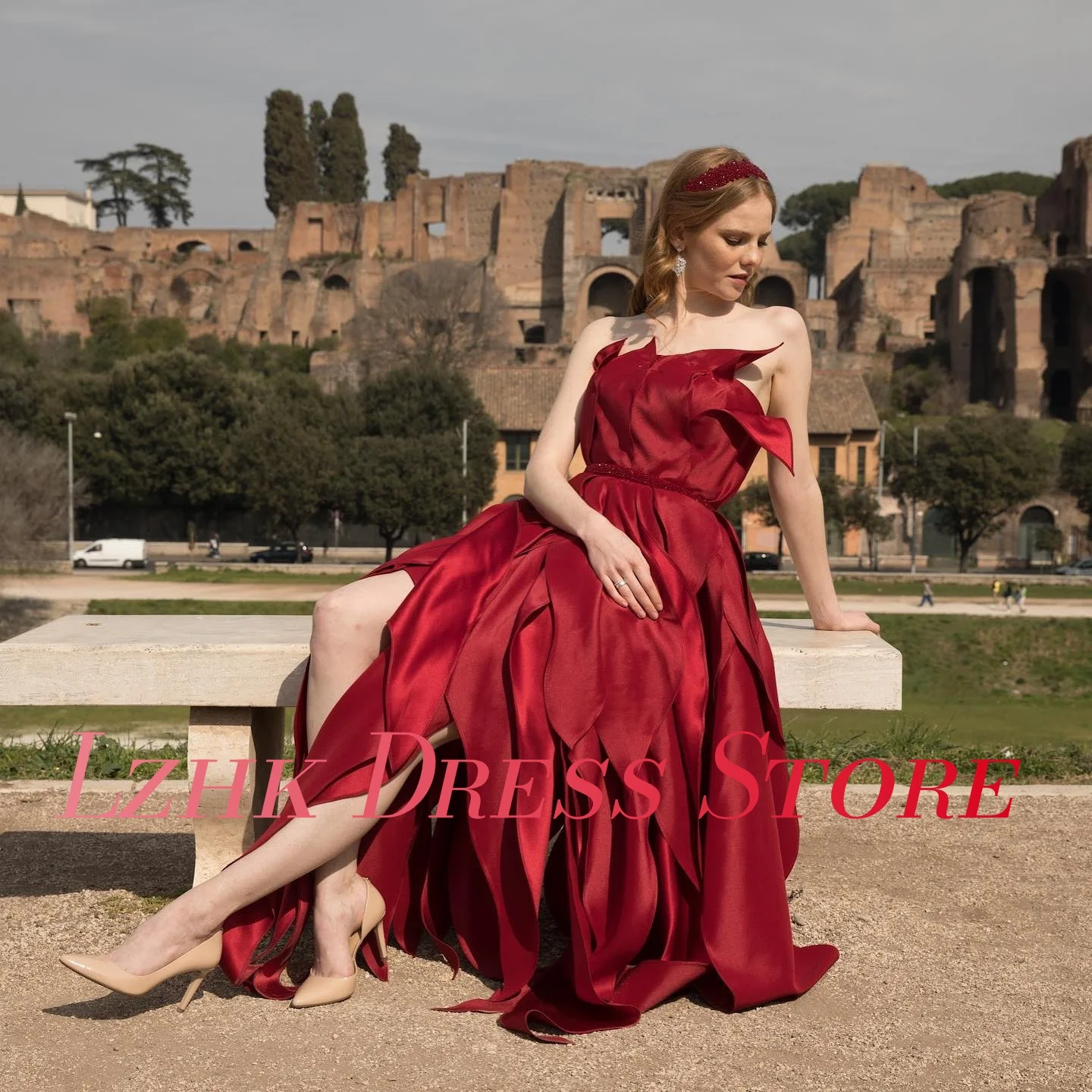 ชุดราตรีทรงเอไลน์ผ้าซาตินประดับเลื่อม คุณภาพสูง แขนกุด สายเดี่ยว ยาวกรอมเท้า สไตล์ดารา ออกแบบพิเศษ