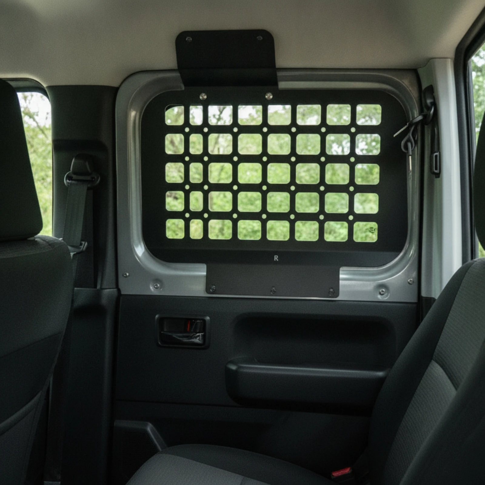 Heavy-duty Screw-fixed Window Expansion Rack Grid Panel for Small SUV JB64 JB74 Interior Storage Upgrade