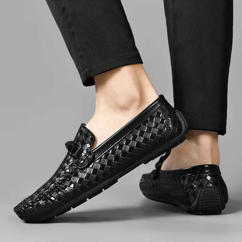 Leather Men Shoes Casual Flats Men Shoes Breathable Loafers Genuine Leather Slip Moccasins Comfortable Checkered embossing 2019