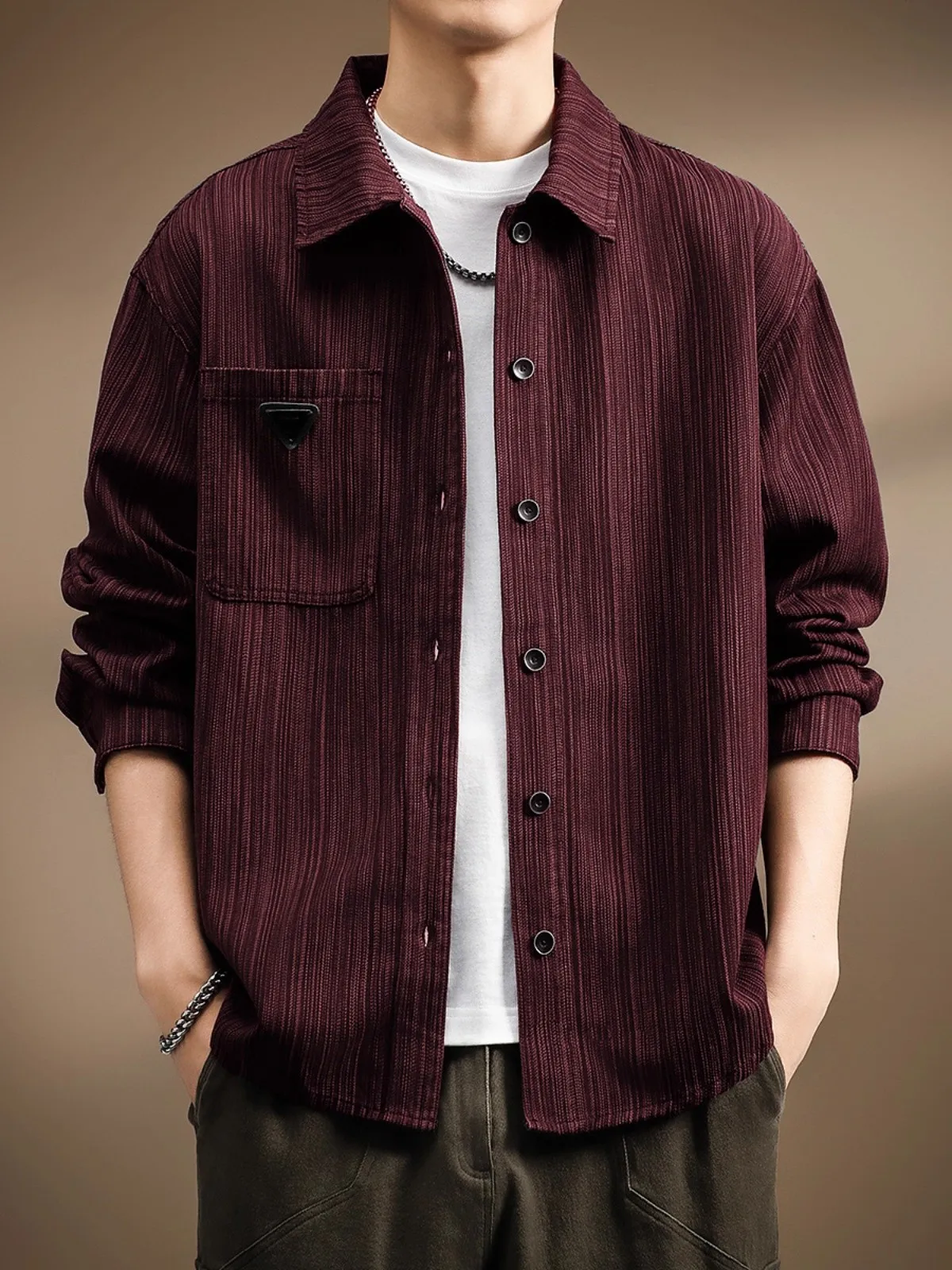 

Мужская рубашка из полиэфирного волокна с текстурой бамбука, цвет винный красный, свободный крой, в американском ретро-стиле, новая модель, длинный рукав...