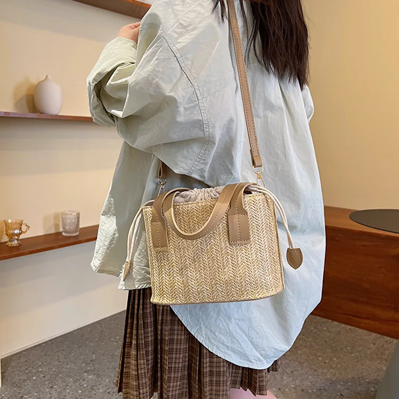 

Fashion Natural Straw Woven Tote Bag with Drawstring Detachable Strap, Beige Crossbody Bag Purse for Casual Summer Use Handbag