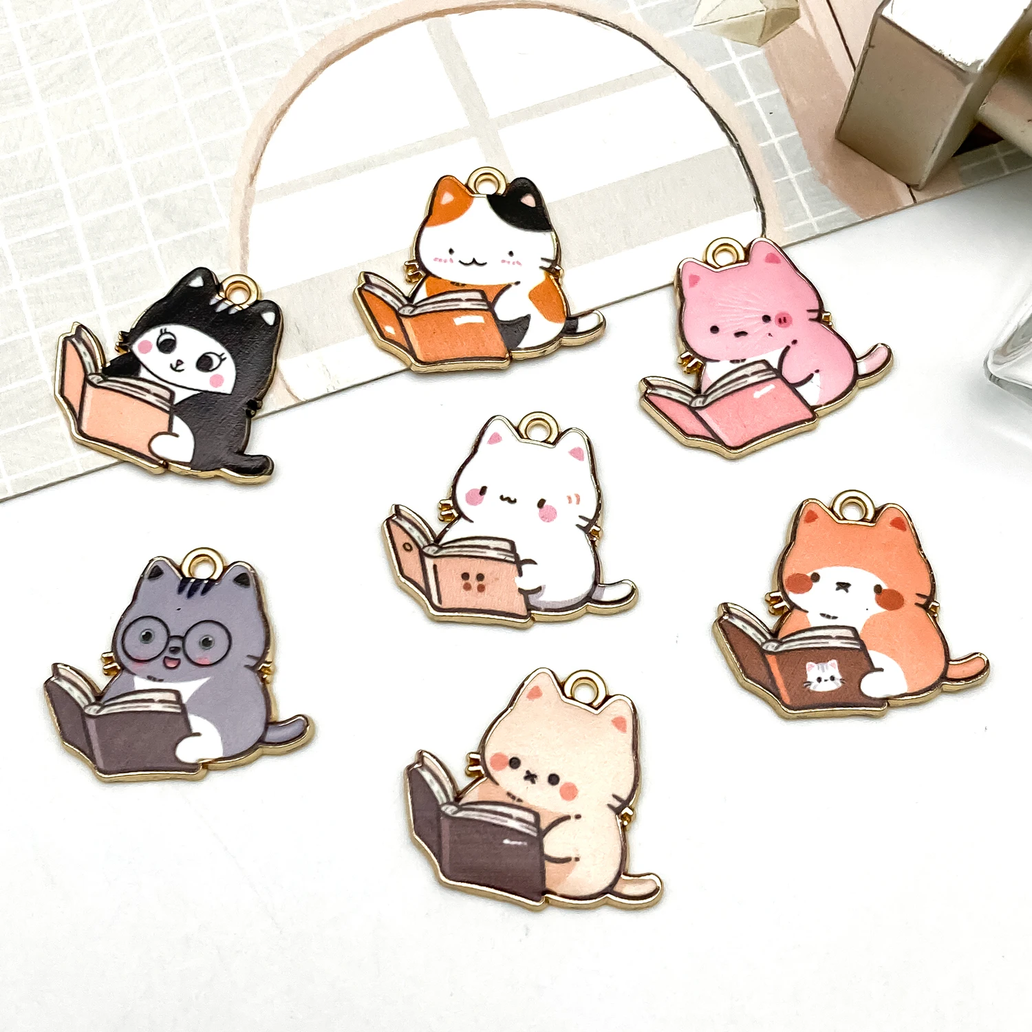 10pcs Drop-Oil Printing Cat Series Chams Pendants Suitable for Making Necklaces, Earrings, Bracelets, Key Chains DIY Accessories