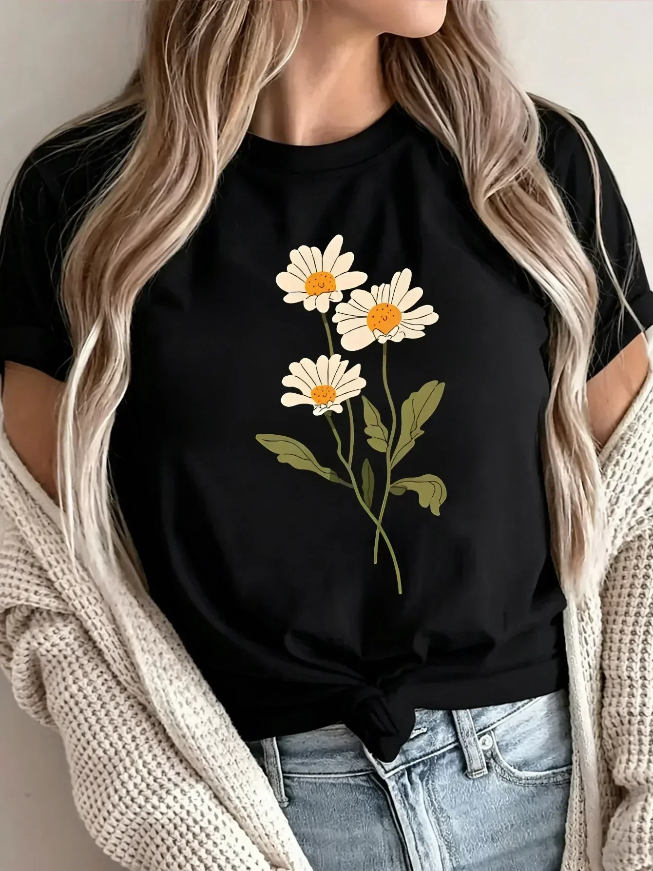 Minimalist Daisy Trio Black Simple Line-art Daisies with Subtle Smiling Face on Each Bloom Women's Clothing Girlfriend Casual