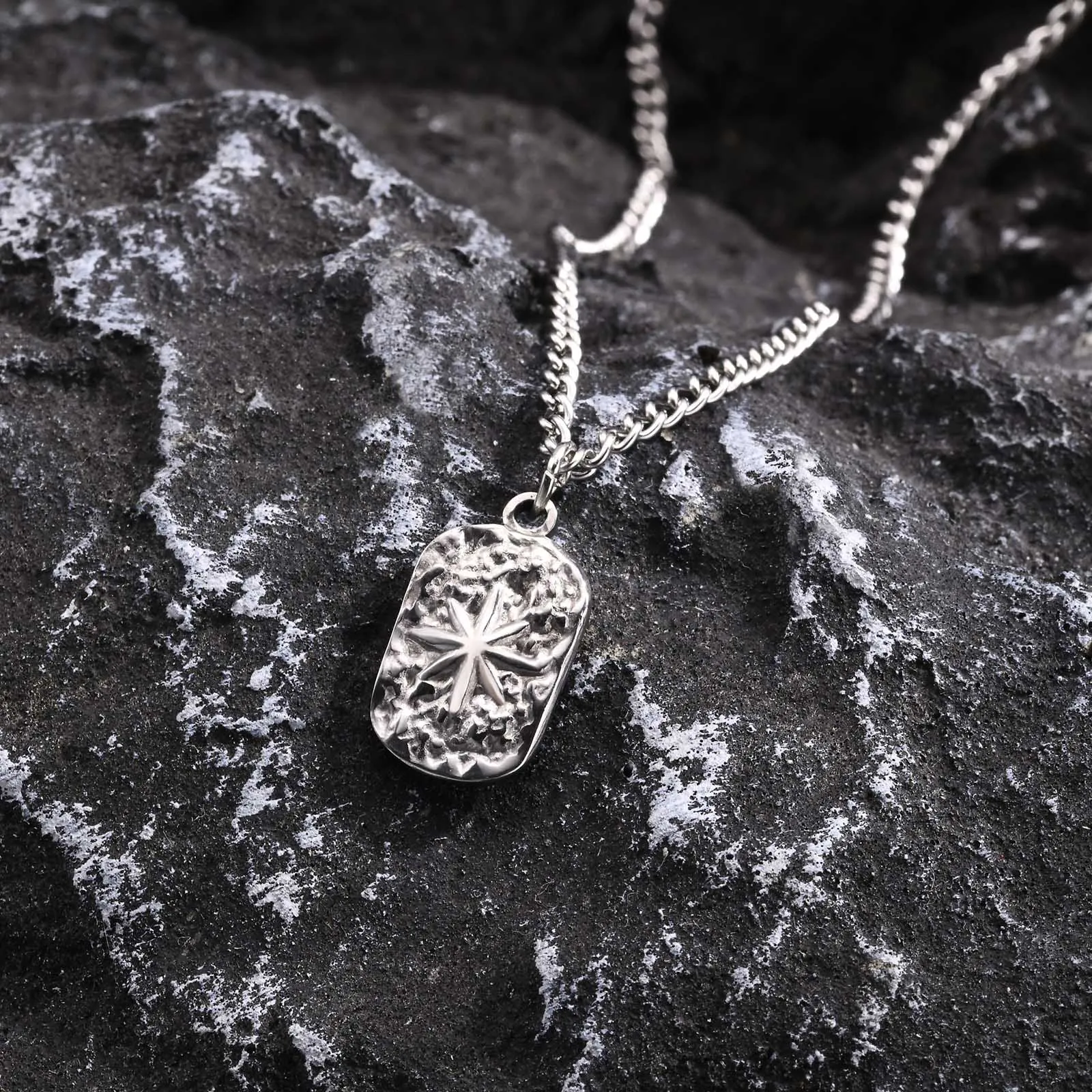 Vnox Dropship Mens Dog Tag Necklaces, Eight Point Star Pendant, Never Fade Silver Color Hammered Stainless Steel Dogtag