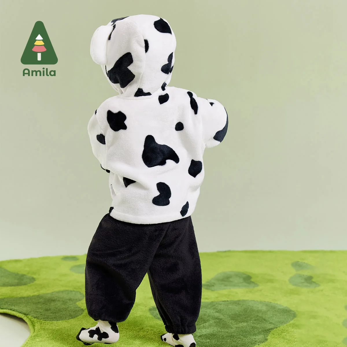 Amila Baby Children Loungewear Set 2024 Winter New Multicolour Fleecing Soft Panda Pattern Warm   Baby Clothing