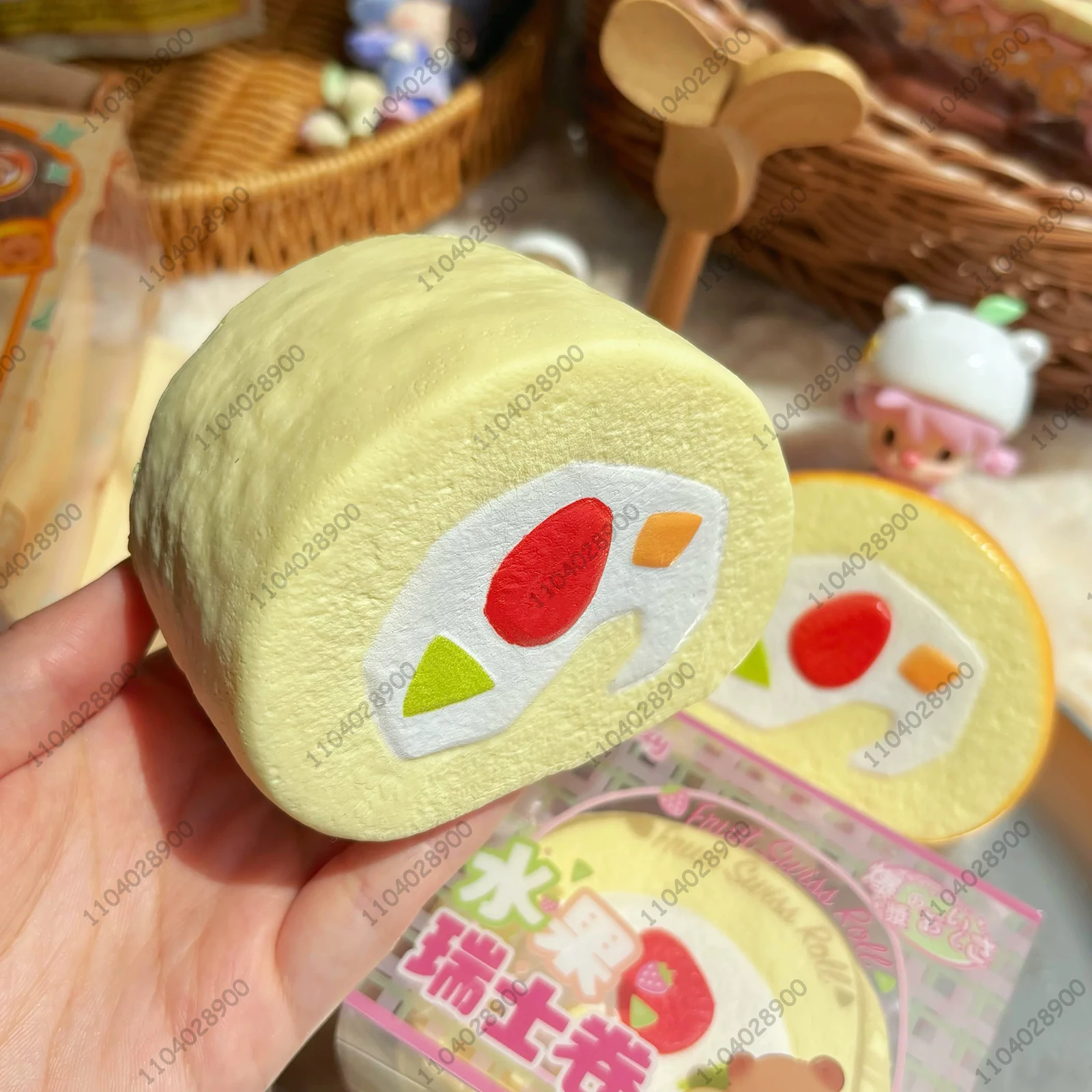 Fruit Swiss Roll Slow Rising Squishy Fruit Cream Cake Pastry Slow Rebound Squeeze Toy Squishy Stress Release Hand Relax Toy Gift
