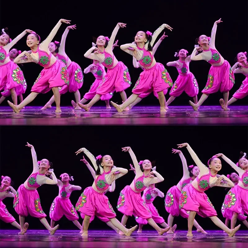 Trajes clássicos nacionais yangko, dança folclórica chinesa, guarda-chuva antigo, leque de dança, estilo chinês, roupas hanfu, roupas de prática