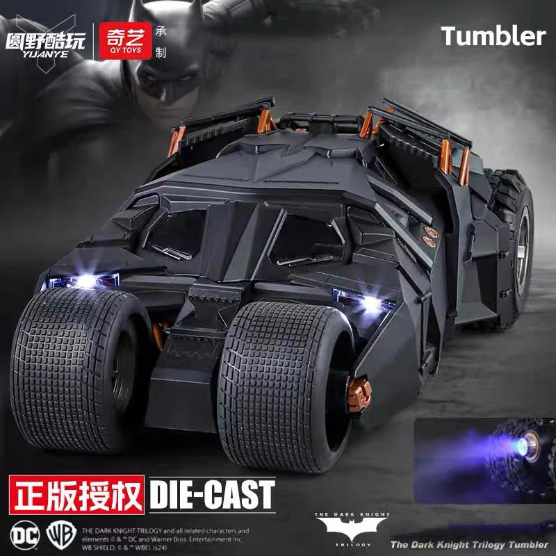 1:18 The Dark Knight Batman Batfighting Vehicle Tumbler Batmobile Alloy Scale Car Model Diecast Metal Sound＆Light Kid Toy Car