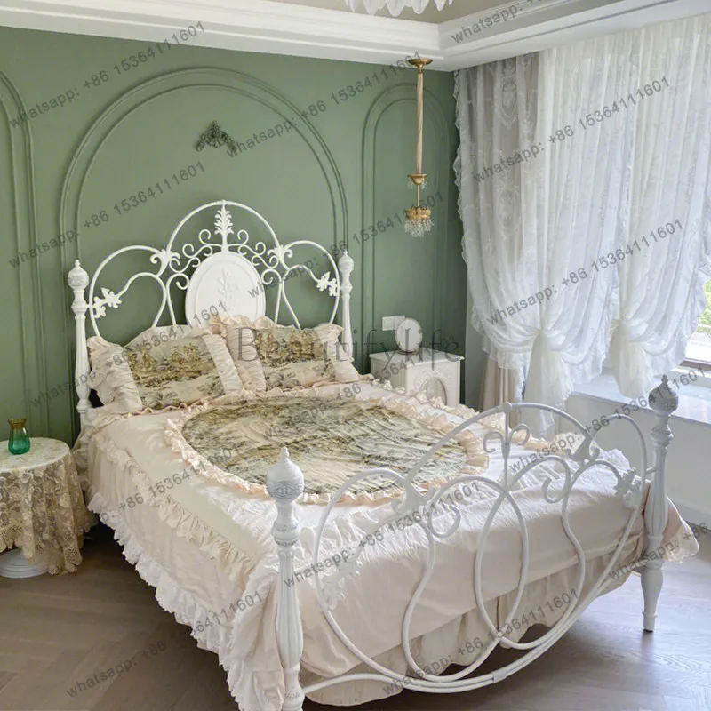 

French cream double bed 1.5M beech light luxury daughter wrought iron 1.8M retro master bedroom princess bed